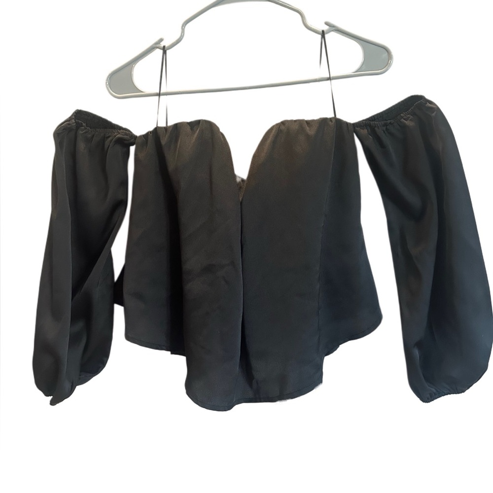 Dee Elly Black Off-Shoulder Blouse
